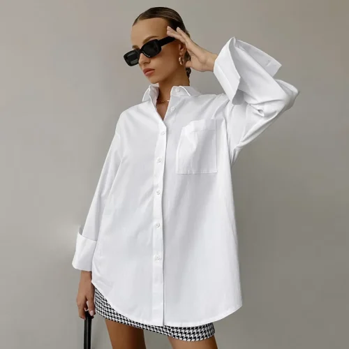 Dámská bílá oversized košile – minimalistický elegantní volný střih na knoflíky