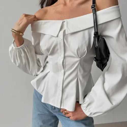 Witte off-shoulder blouse voor dames – elegante, getailleerde top