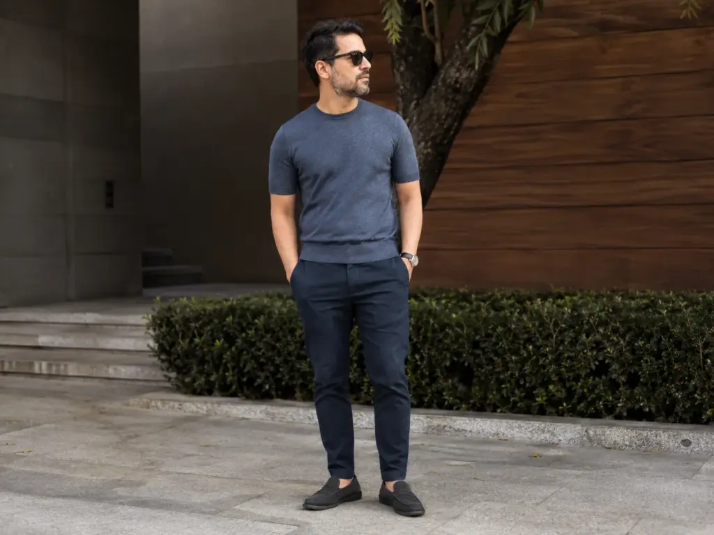 Low Contrast Looks Taller Low Contrast Looks Taller