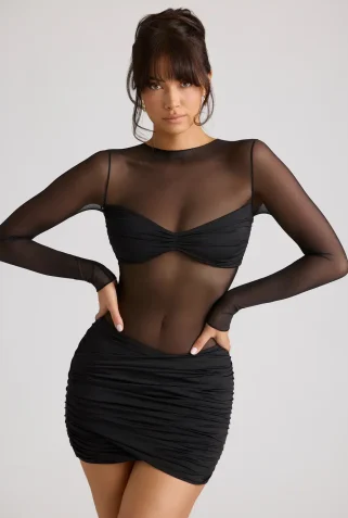 8036-Black_Essie_6_900x