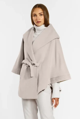 BabyAlpaca-BleekerBeige-Sentaler-SideAbovetheKnees