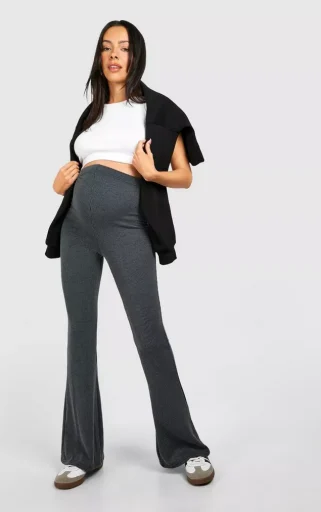 女性用チャコールマタニティアシッドウォッシュリブフレアレギンス