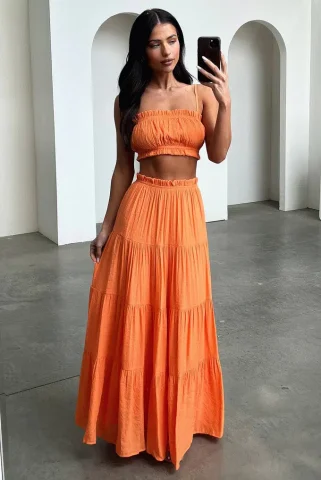 selina_set_orange_11_f9cb5a5e-e8ac-4e63-9532-a48895821741_680x